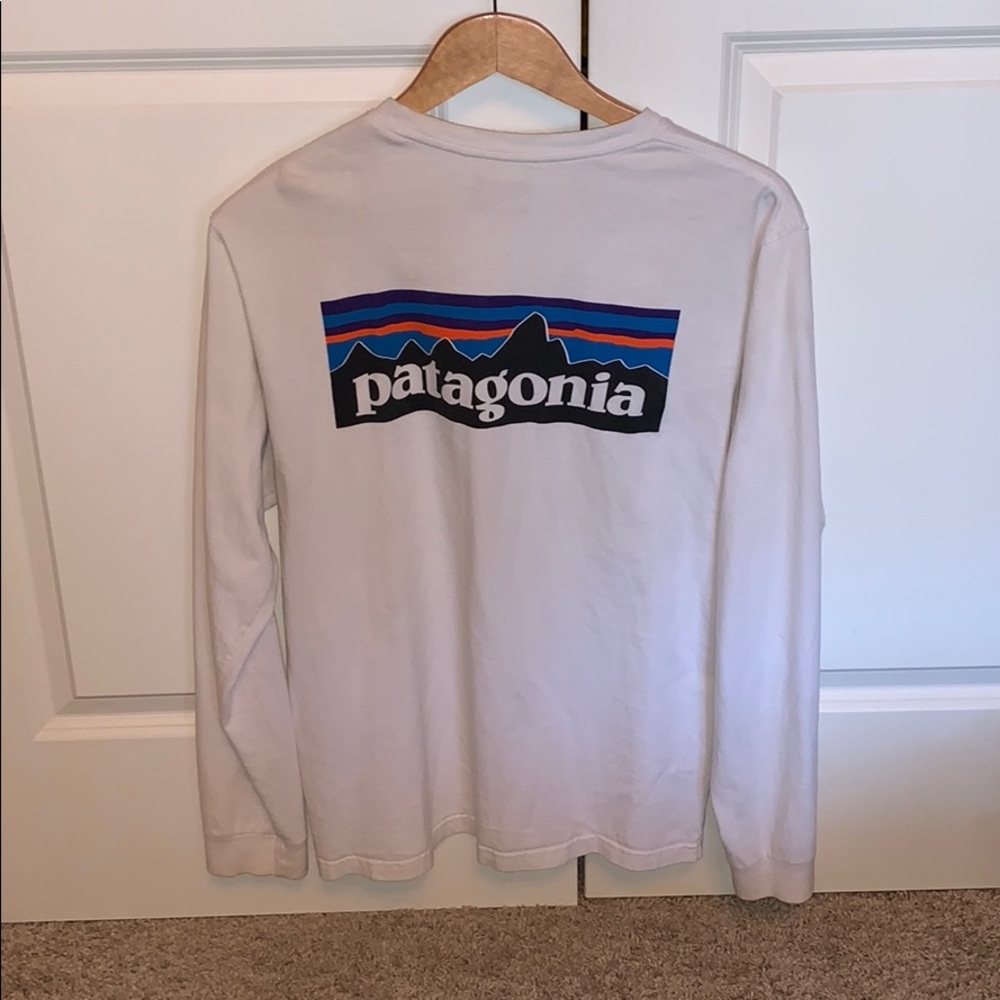 Men’s Patagonia long sleeve tee
